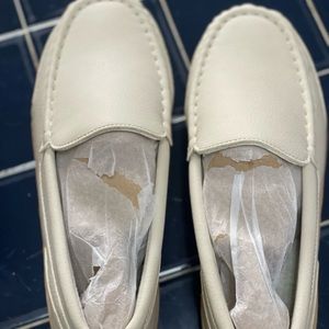 MySlippers brand 7 W, genuine leather upper comfort memory foam. Indoor/outdoor